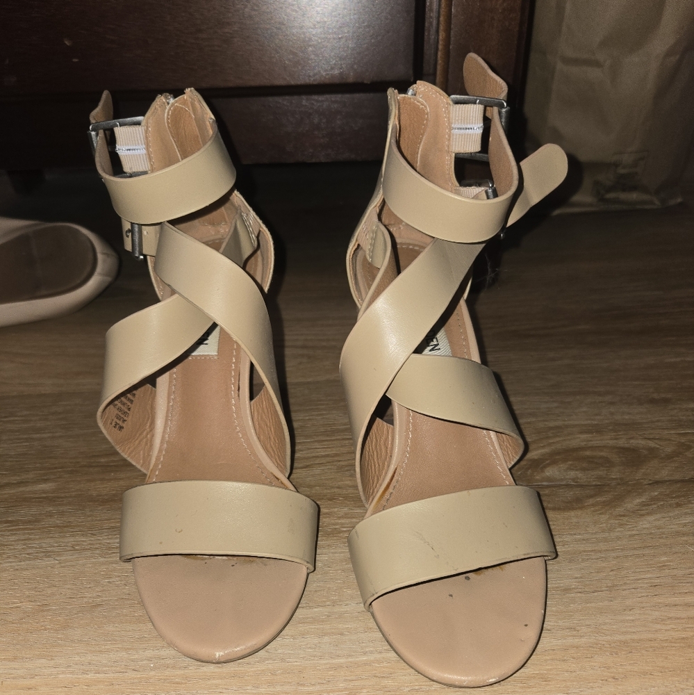 Women's Cream Strappy Sandals